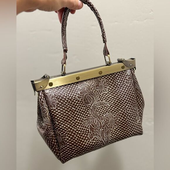 Unique, One of Kind! Handmade Embossed Cowhide Double Sides Push Lock Handbag - Picture 5 of 16